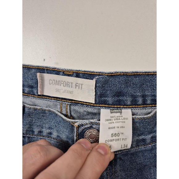Vintage Levis 560 Jeans Mens 36x34 Blue Comfort Fit Denim Made USA Baggy 90s - Picture 3 of 16